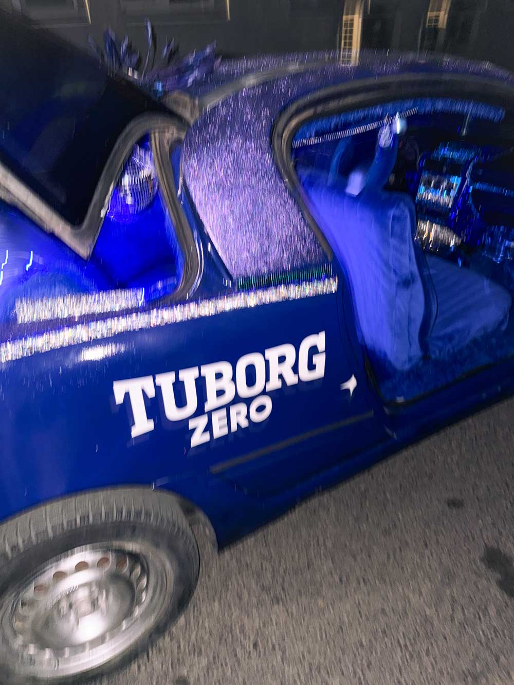 Tuborg-The-Zero-Club-Car-3